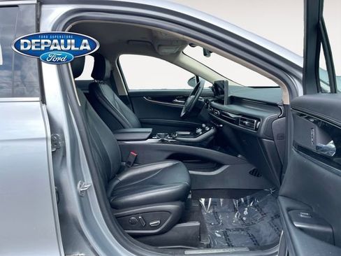 Used 2022 Lincoln Nautilus AWD image 19
