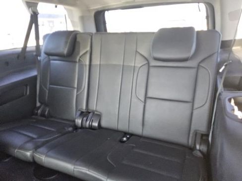 Used 2020 GMC Yukon XL SLT RWD image 4