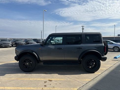 New 2026 Ford Bronco Badlands AWD/4WD image 4
