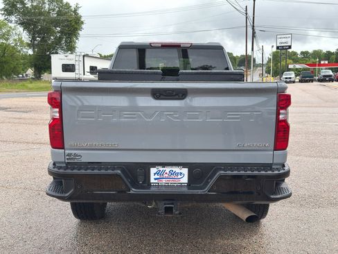 Used 2025 Chevrolet Silverado 2500 Custom w/ Custom Value Package AWD/4WD image 7