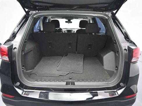 Used 2023 Chevrolet Equinox LS AWD/4WD image 6