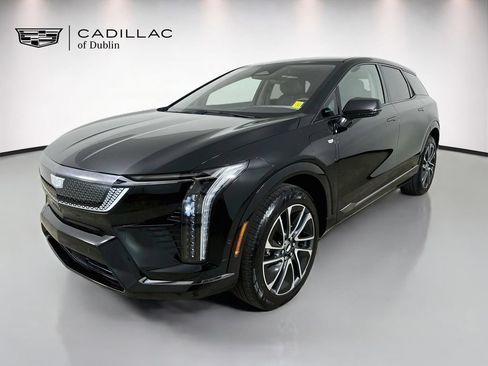 Used 2026 Cadillac Optiq Sport 2 w/ LPO, Floor Liner Package AWD/4WD image 1