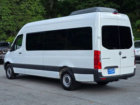 Used 2025 Mercedes-Benz Sprinter 2500 image 5