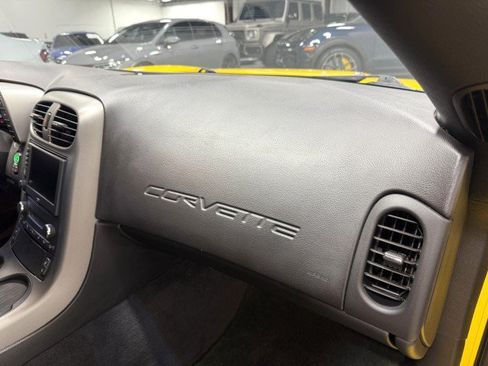 Used 2007 Chevrolet Corvette Z06 w/ Preferred Equipment Group RWD image 18