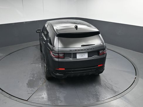 Certified 2025 Land Rover Discovery Sport Dynamic SE image 34