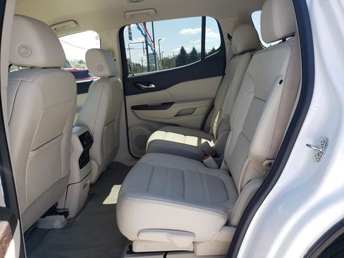 Used 2023 GMC Acadia Denali AWD/4WD image 12