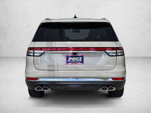 Used 2024 Lincoln Aviator Reserve w/ Equipment Group 201A AWD/4WD image 6
