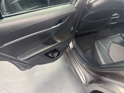 Used 2022 Toyota Camry SE image 37