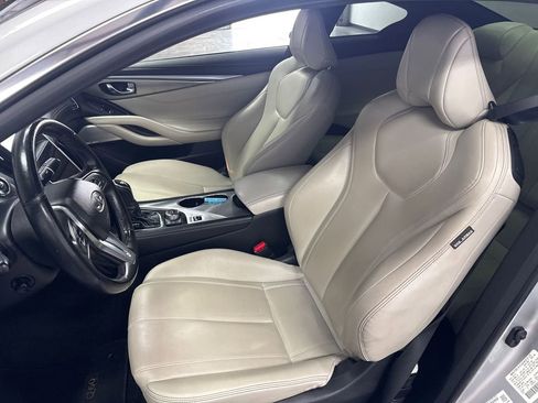 Used 2017 INFINITI Q60 w/ Premium Plus Package 2.0T image 9