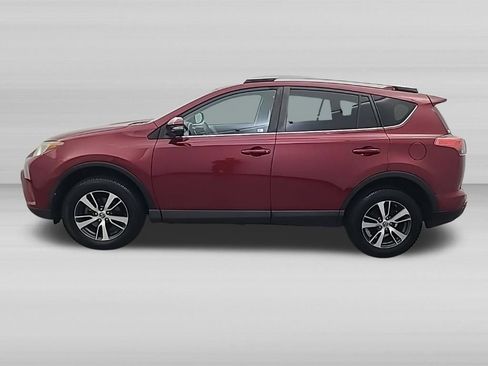 Used 2018 Toyota RAV4 XLE w/ Plus Extra Value Package FWD image 7