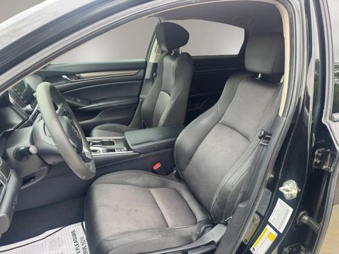 Used 2018 Honda Accord LX image 9