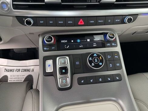 Used 2025 Hyundai Palisade Calligraphy image 28