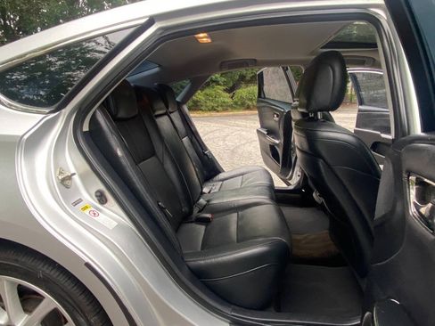 Used 2013 Toyota Avalon Limited FWD image 50