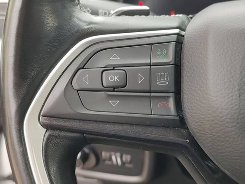 Used 2021 Jeep Grand Cherokee L Laredo w/ Luxury Tech Group I AWD/4WD image 20