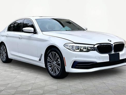 Used 2019 BMW 540i xDrive w/ Convenience Package AWD/4WD image 3