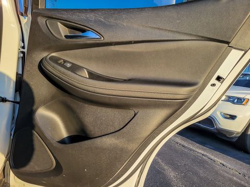 Certified 2023 Buick Encore GX Select w/ Experience Buick Package image 22