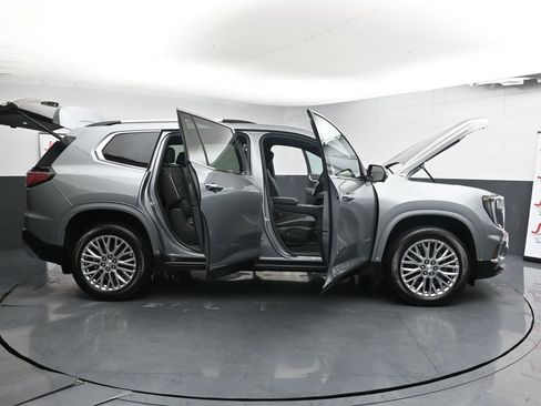 Used 2024 GMC Acadia Denali w/ LPO, Roadside Safety Package image 47