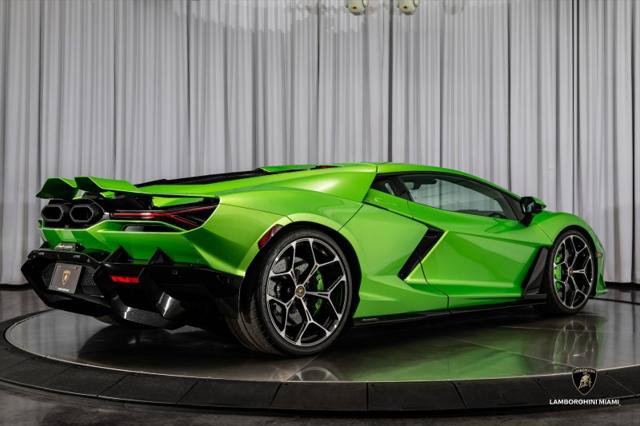 Used 2024 Lamborghini Revuelto AWD/4WD image 30