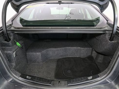 Used 2019 Ford Fusion SE FWD image 11
