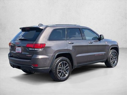 Used 2021 Jeep Grand Cherokee Trailhawk w/ Trailhawk Luxury Group AWD/4WD image 5