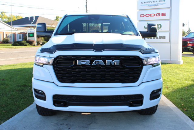 Used 2025 RAM 1500 Big Horn AWD/4WD image 6