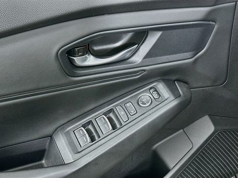 Used 2025 Honda Accord SE image 15