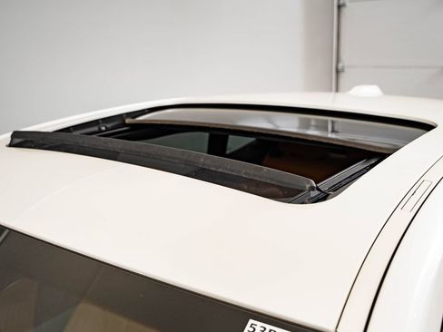 Used 2023 BMW i4 eDrive35 w/ Premium Package RWD image 14