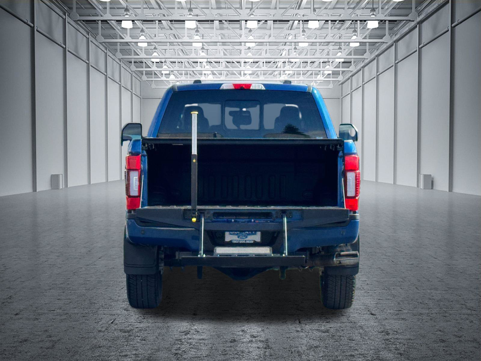 Used 2022 Ford F350 Platinum AWD/4WD image 12