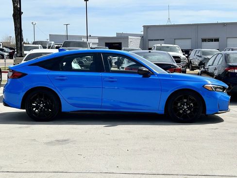Used 2025 Honda Civic Sport image 3