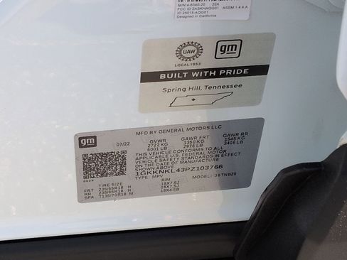 Used 2023 GMC Acadia SLE w/ Driver Convenience Package image 28