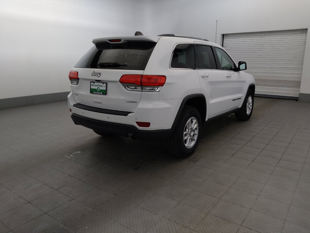 Used 2018 Jeep Grand Cherokee Laredo AWD/4WD image 9