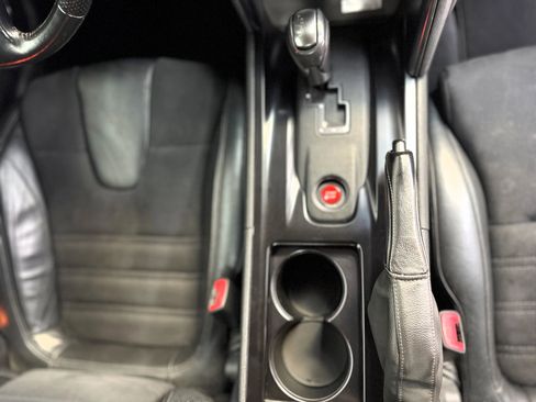 Used 2013 Nissan GT-R Premium image 22