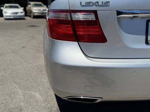 Used 2008 Lexus LS 460 RWD image 42