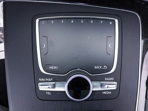 Used 2018 Audi Q5 Prestige w/ Prestige Package image 29