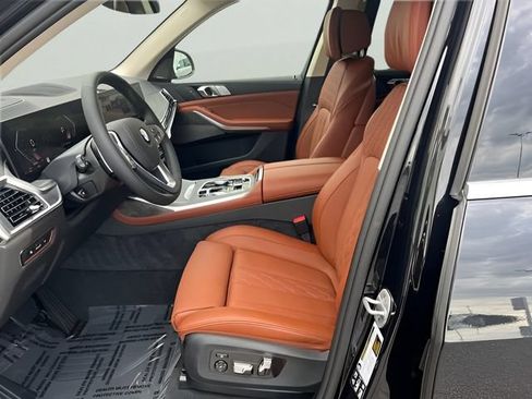 Used 2026 BMW X7 xDrive40i AWD/4WD image 9