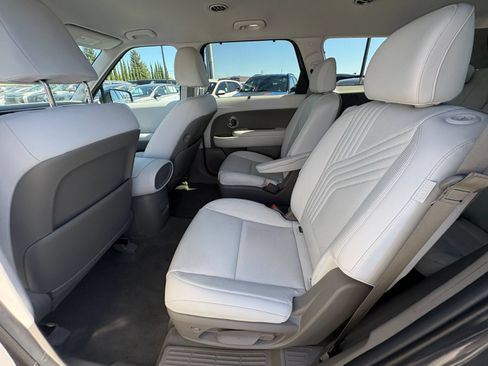 Used 2026 Hyundai Palisade SEL FWD image 29