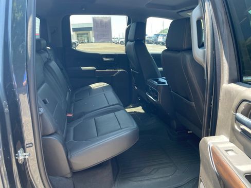 Used 2020 GMC Sierra 1500 SLT RWD image 32