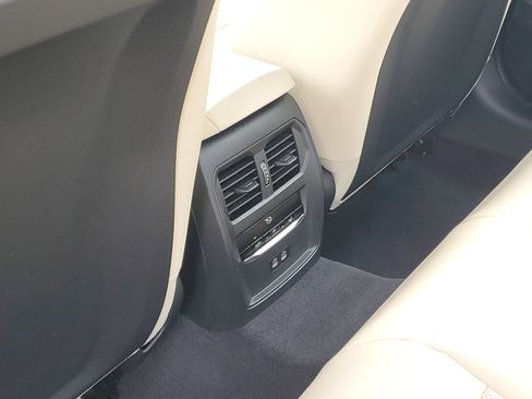 New 2026 BMW 330i xDrive Sedan w/ Premium Package image 25