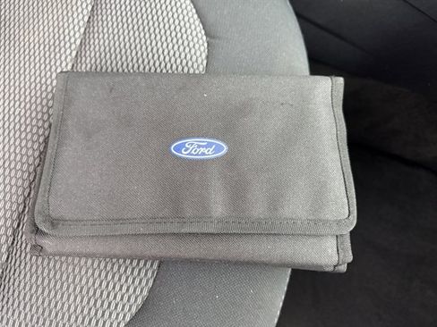 Used 2018 Ford Explorer XLT image 45