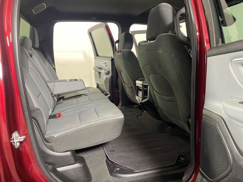 Used 2023 RAM 1500 Big Horn AWD/4WD image 23