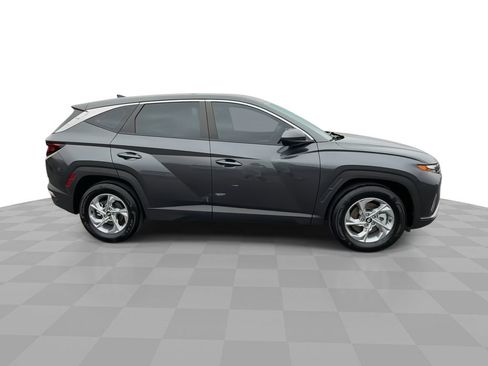 Used 2023 Hyundai Tucson SE image 9