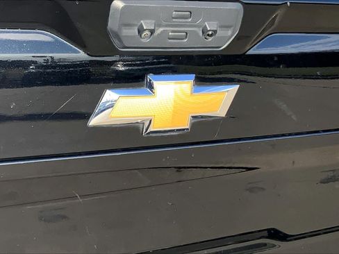 Used 2023 Chevrolet Silverado 2500 LT w/ Texas Edition image 29