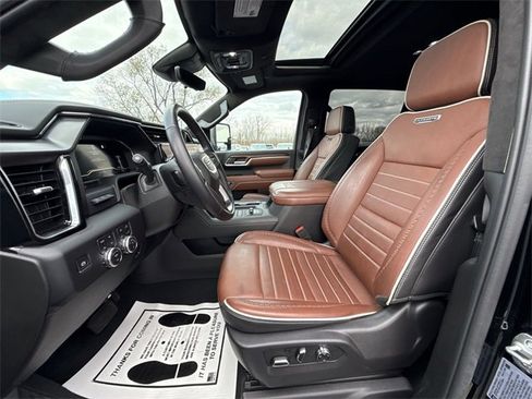 Used 2025 GMC Sierra 2500 Denali Ultimate w/ Snow Plow Prep/Camper Package image 20