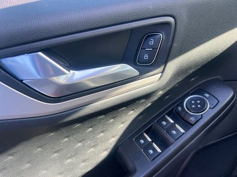 Used 2020 Ford Escape SE AWD/4WD image 22