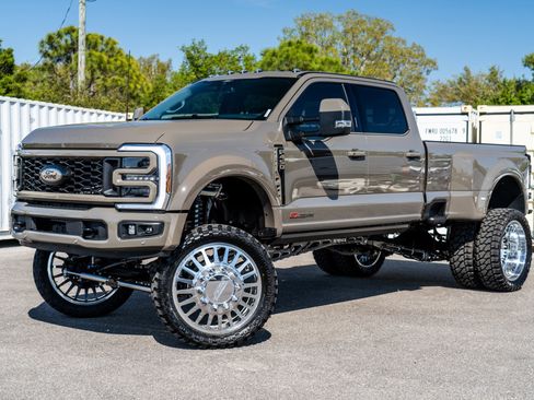 New 2026 Ford F450 Platinum w/ Platinum Plus Package image 11