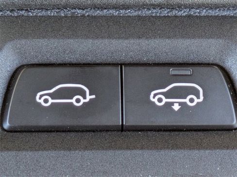 Used 2023 BMW X7 xDrive40i w/ Executive Package image 13