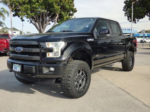 Used 2016 Ford F150 Lariat w/ Equipment Group 502A Luxury image 7
