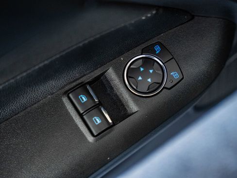 Certified 2019 Ford Mustang Coupe image 41