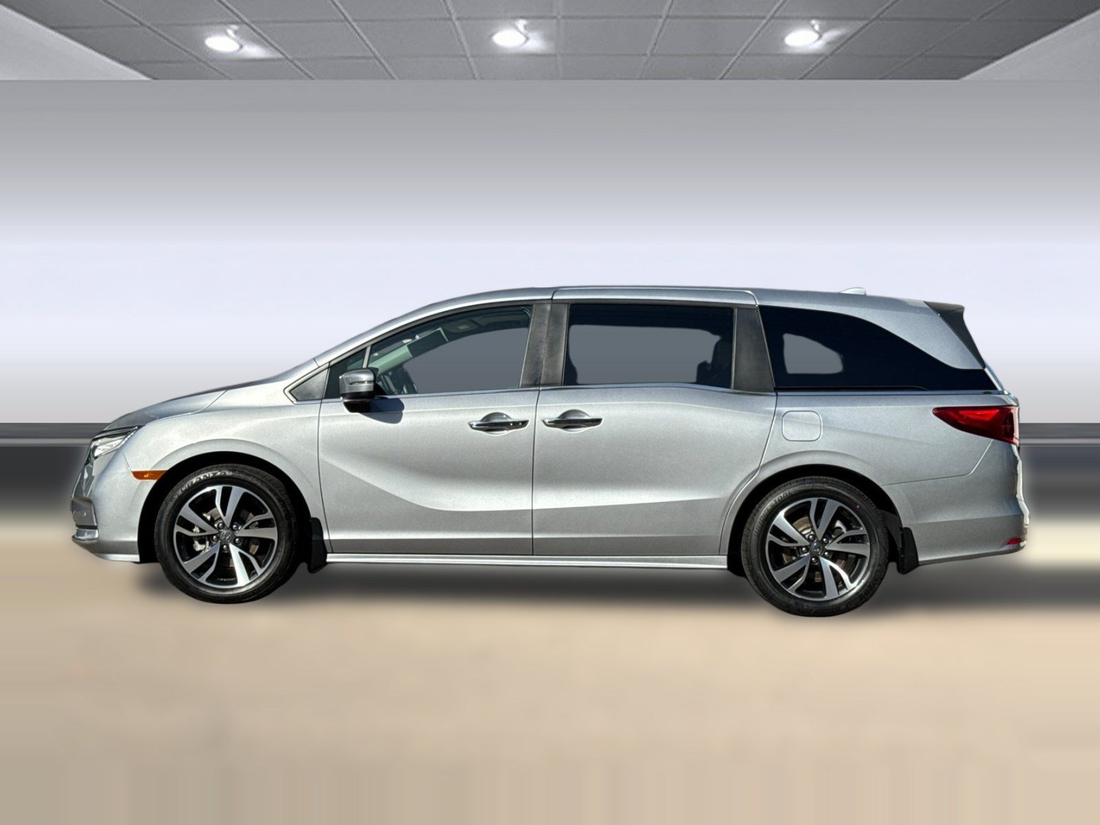 Certified 2024 Honda Odyssey Touring image 2
