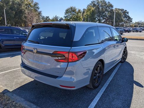 Used 2024 Honda Odyssey Sport image 8